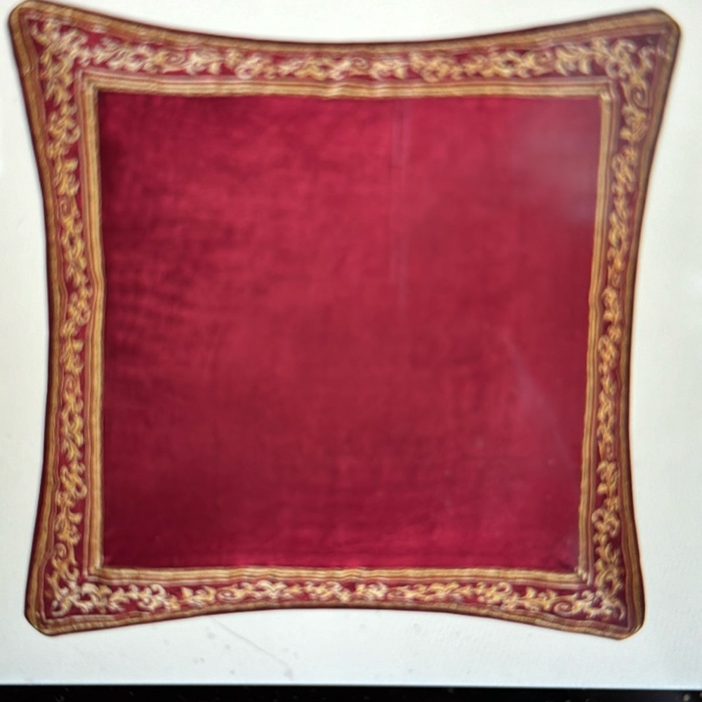 J. Queen New York - Maribella Collection Euro Sham